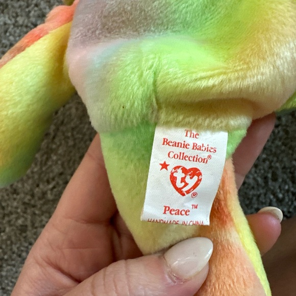 First Edition Peace Ty Beanie Baby Bear - Picture 6 of 7